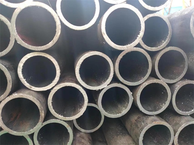 铜陵10#结构用无缝钢管